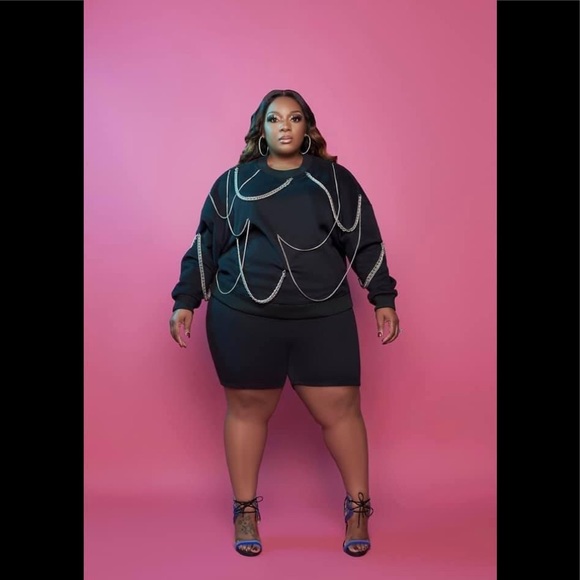 Black 2 piece sweatshirt with chains and shorts black - Picture 1 of 4